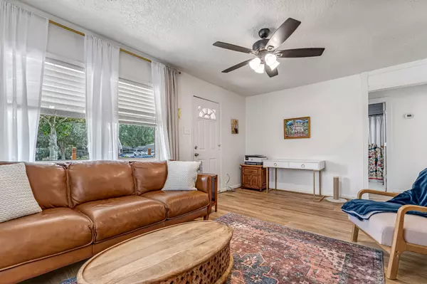 Seabrook, TX 77586,5006 Oak ST