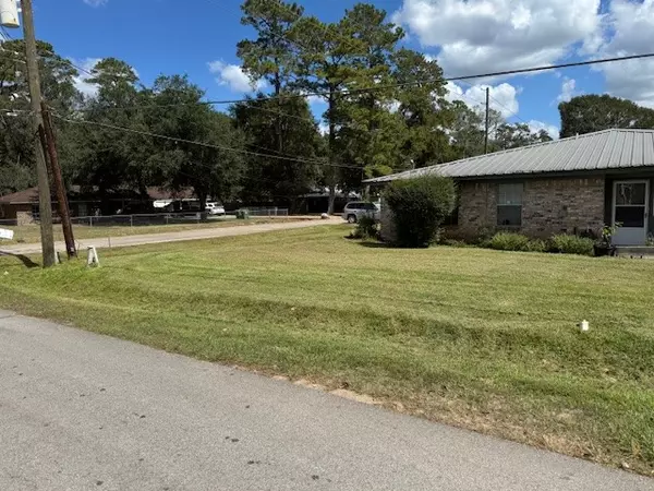 1003 Maple, Cleveland, TX 77327