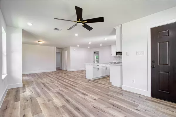 South Houston, TX 77587,1204 Avenue F