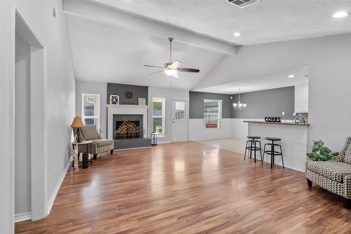 Pearland, TX 77581,2305 Meadow Green DR