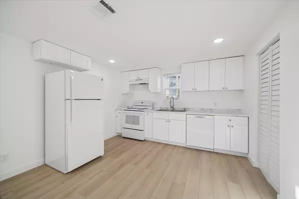 Houston, TX 77022,711 E 32nd ST #A