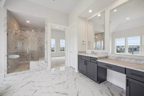 Houston, TX 77007,2718 Maxroy ST