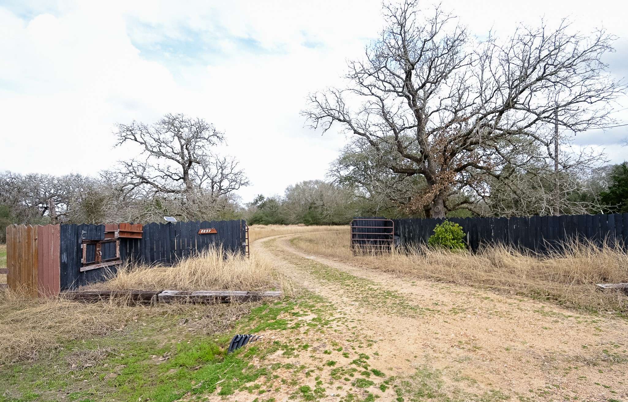 Edna, TX 77957,2257 County Road 130