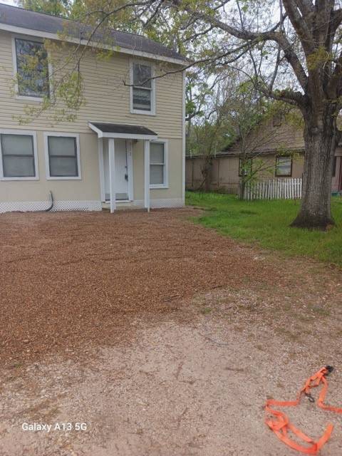 Edna, TX 77957,312 S Pumphrey ST