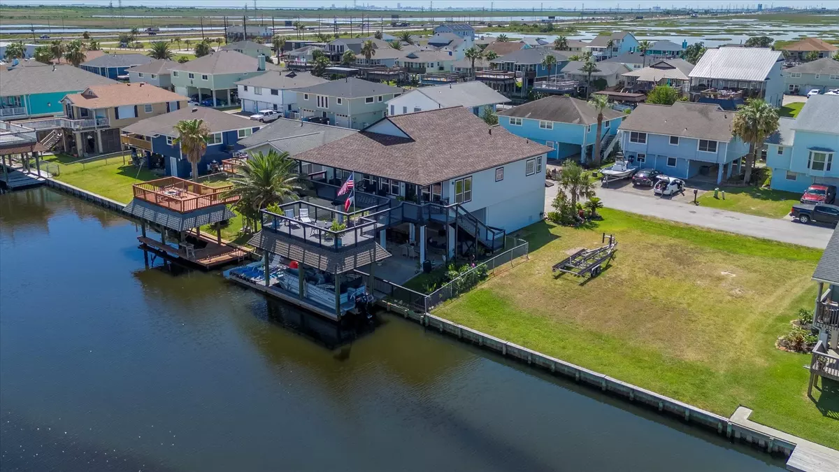 Bayou Vista, TX 77563,1007 Redfish ST