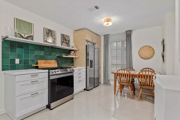 The Woodlands, TX 77381,56 Oldstream CT