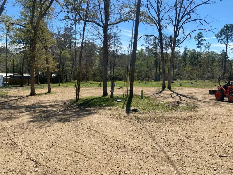 210 Mission, Onalaska, TX 77360