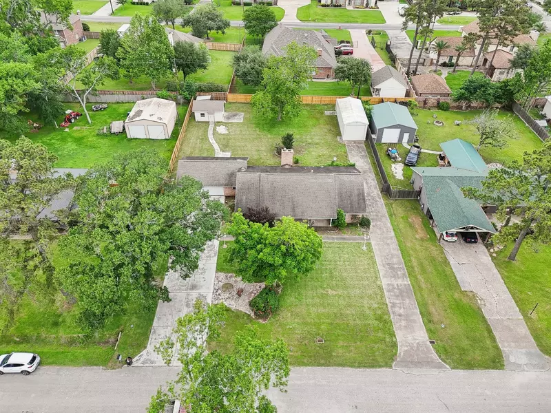 106 Faith ST, Highlands, TX 77562