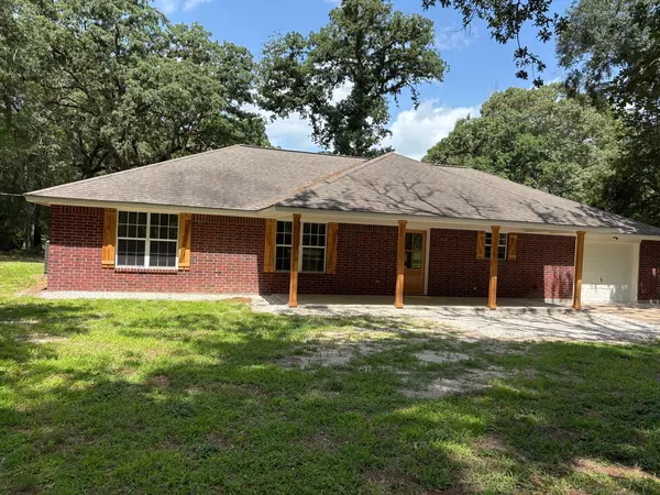 10 Oak Creek DR, Huntsville, TX 77320