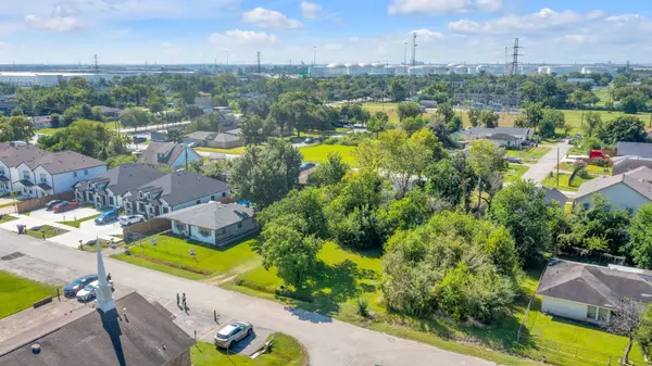 Houston, TX 77028,7814 Booker ST