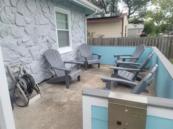 Galveston, TX 77551,5712 Borden