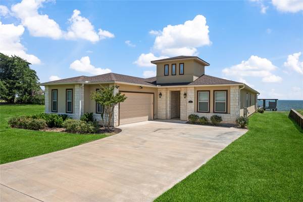 120 Legacy BLVD, Point Blank, TX 77364