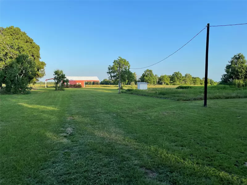 7274 Gramy RD, Sealy, TX 77474