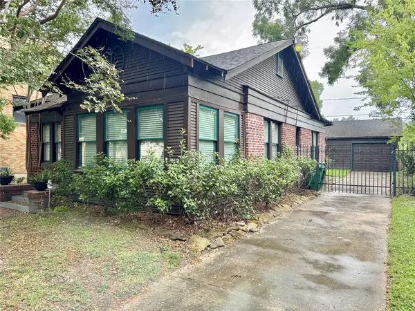 Houston, TX 77009,831 Pizer ST
