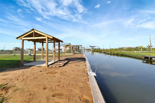 Hitchcock, TX 77563,7129 W Hunter DR