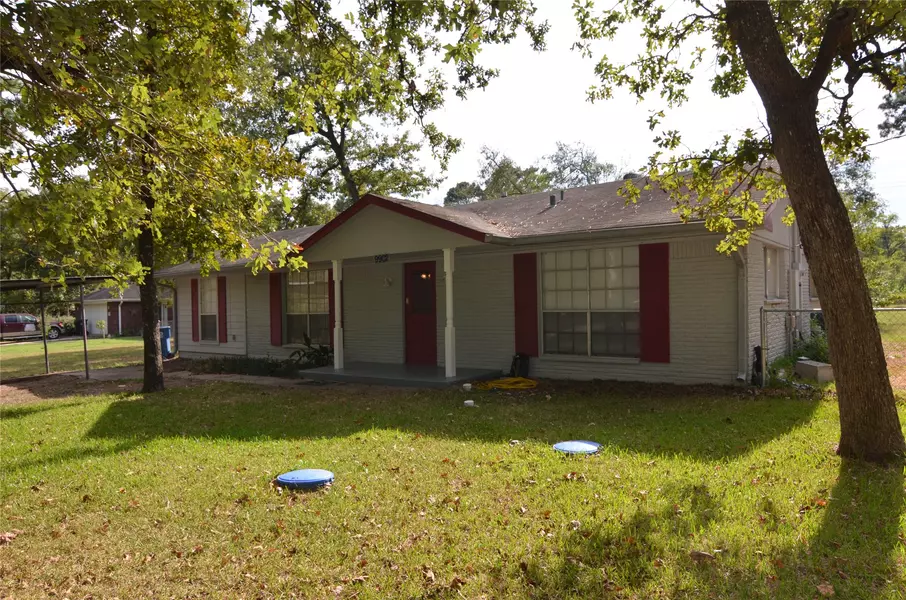 9902 Trailway DR, Montgomery, TX 77316