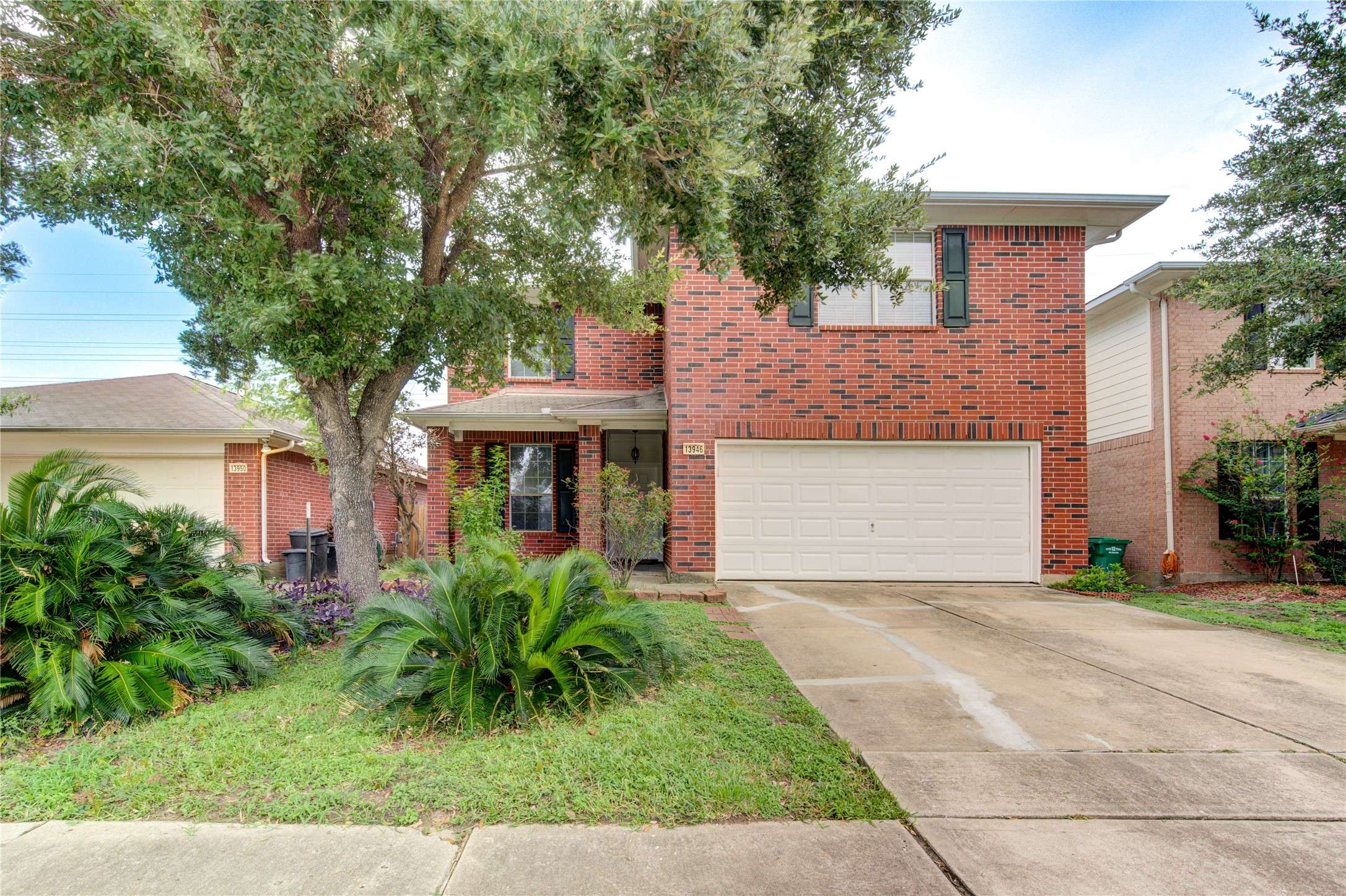 13946 Bonnetbriar LN, Sugar Land, TX 77498