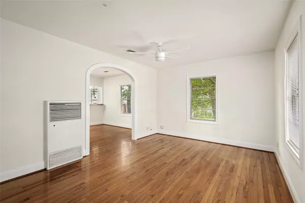 Houston, TX 77008,1024 W 16th ST