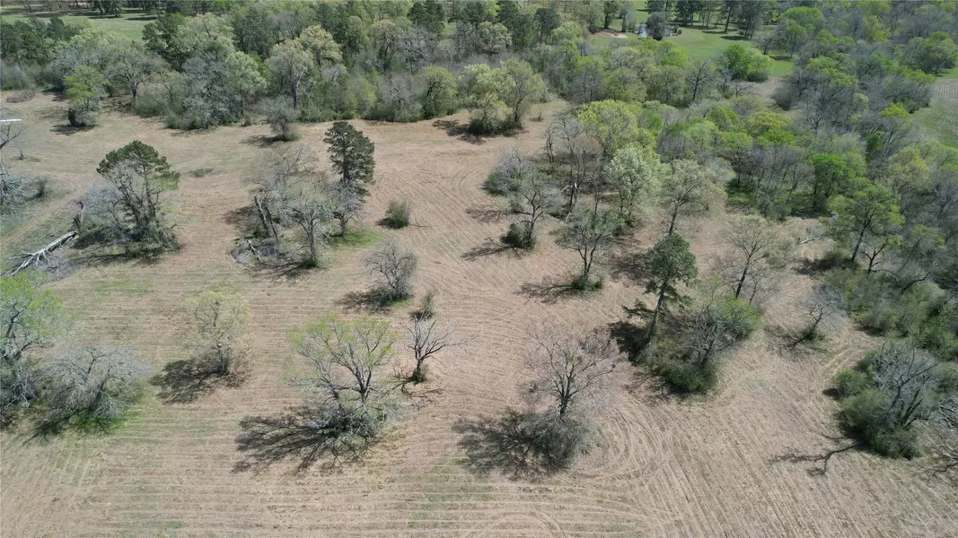 883 Jones RD, New Waverly, TX 77358