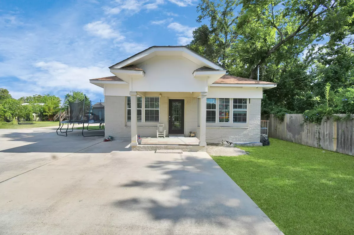 Houston, TX 77016,4917 Tronewood ST