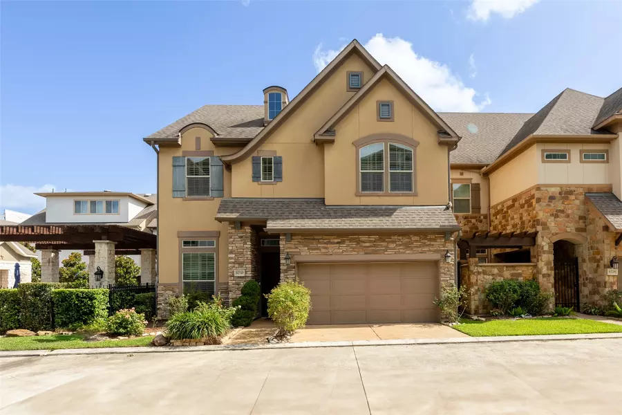 6730 Highclere Manor LN, Houston, TX 77055