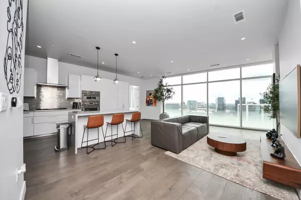 Houston, TX 77027,4521 San Felipe ST #1904