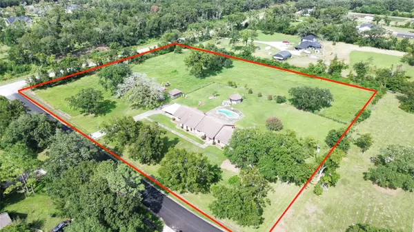 Angleton, TX 77515,101 Country RD