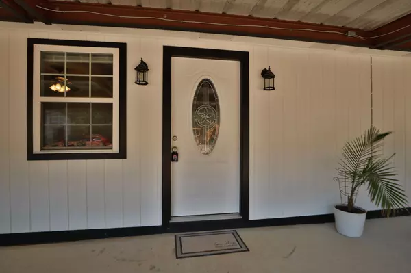 Navasota, TX 77868,6623 County Road 302