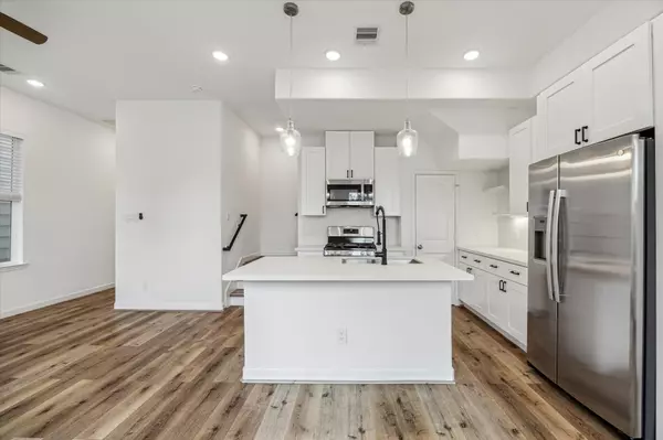 Houston, TX 77080,2333 Hoskins DR