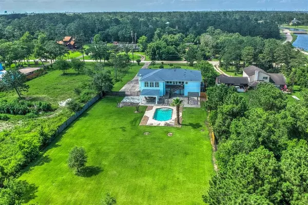 Shoreacres, TX 77571,1003 S Country Club DR
