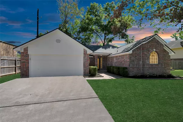 7126 Caddo ST,  Baytown,  TX 77521