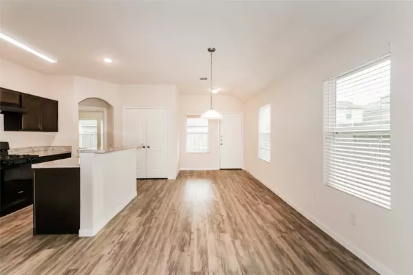 Katy, TX 77449,5438 Comel CT