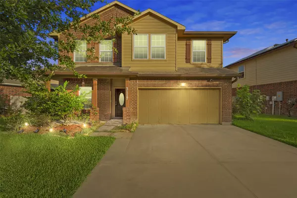 3117 Cambridge Meadows Ln, Dickinson, TX 77539