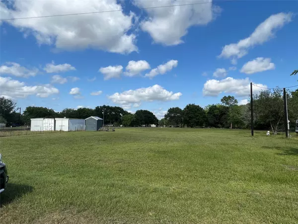 Palacios, TX 77465,210 & 211 Meadowlark S