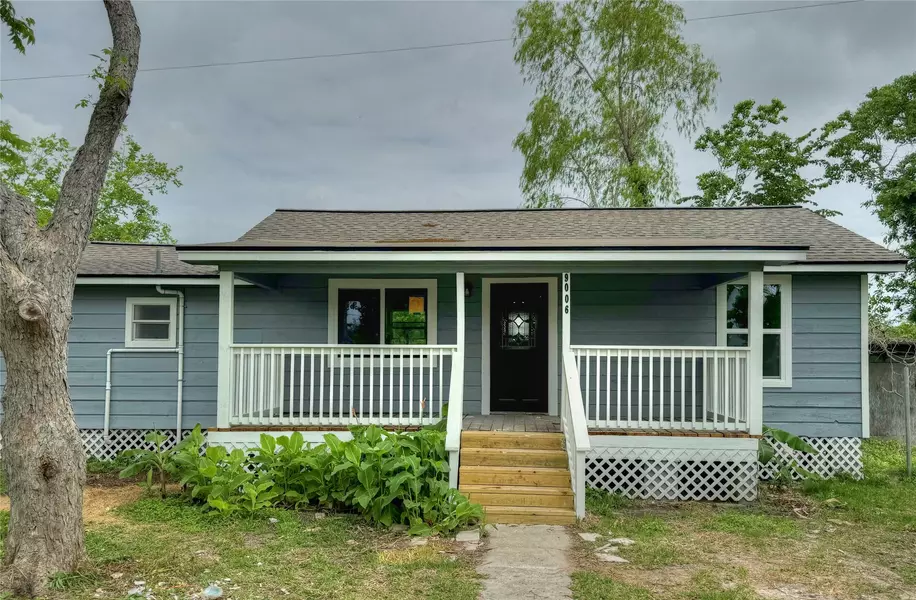 9006 Elm ST, Hitchcock, TX 77563