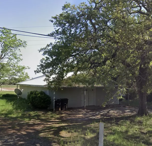 1414 S Broadway ST, Jewett, TX 75846