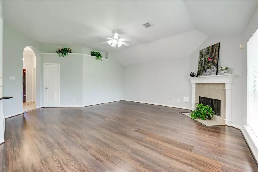 15311 Gatesbury DR, Houston, TX 77082