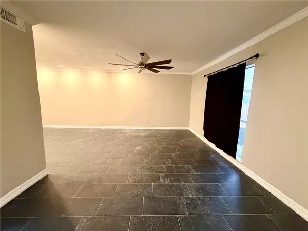 Houston, TX 77079,811 Threadneedle ST #267