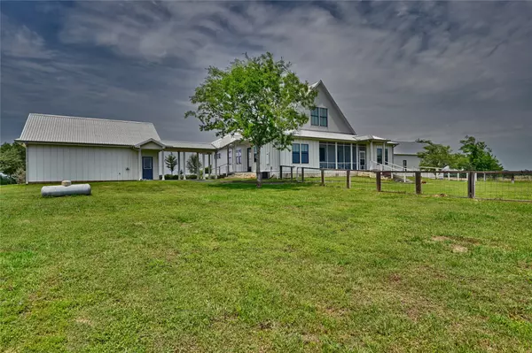 Fayetteville, TX 78940,1496 Kramr RD