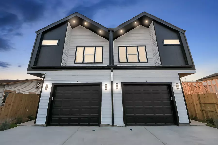 8533 Amadwe ST #A, Houston, TX 77051