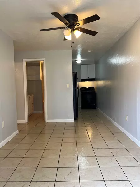 7518 Morley ST #D, Houston, TX 77061