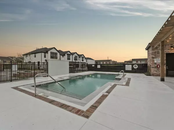 Houston, TX 77063,9217 Washington Heights Street