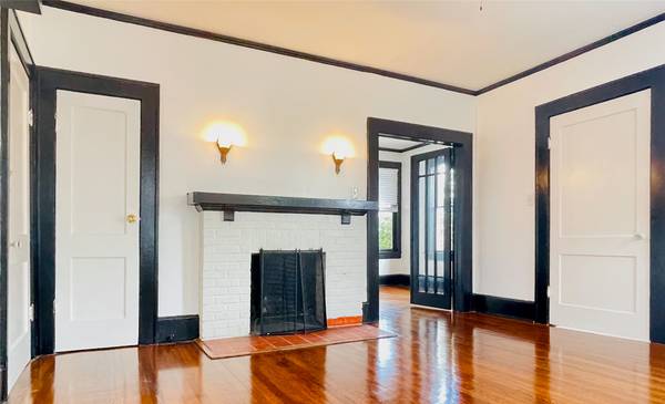 614 Peden ST #B, Houston, TX 77006
