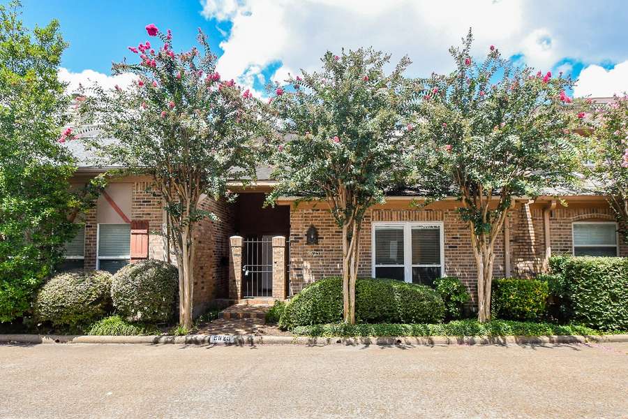 9625 Bayou Brook ST, Houston, TX 77063