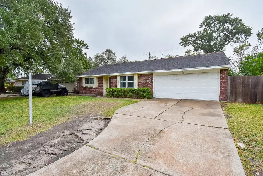 9615 Beverlyhill ST, Houston, TX 77063