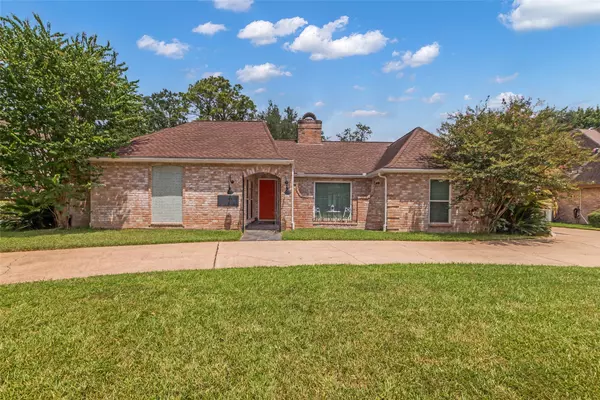 1619 Fall Valley DR, Houston, TX 77077