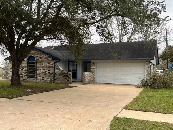 Angleton, TX 77515,562 Munson CT