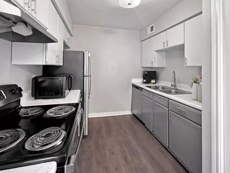 874 Yorkchester Dr #139, Houston, TX 77079