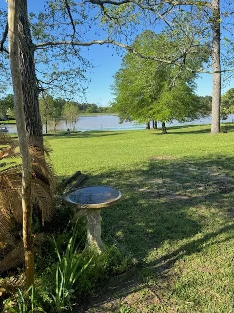 37 Saint Andrews LN,  Huntsville,  TX 77340