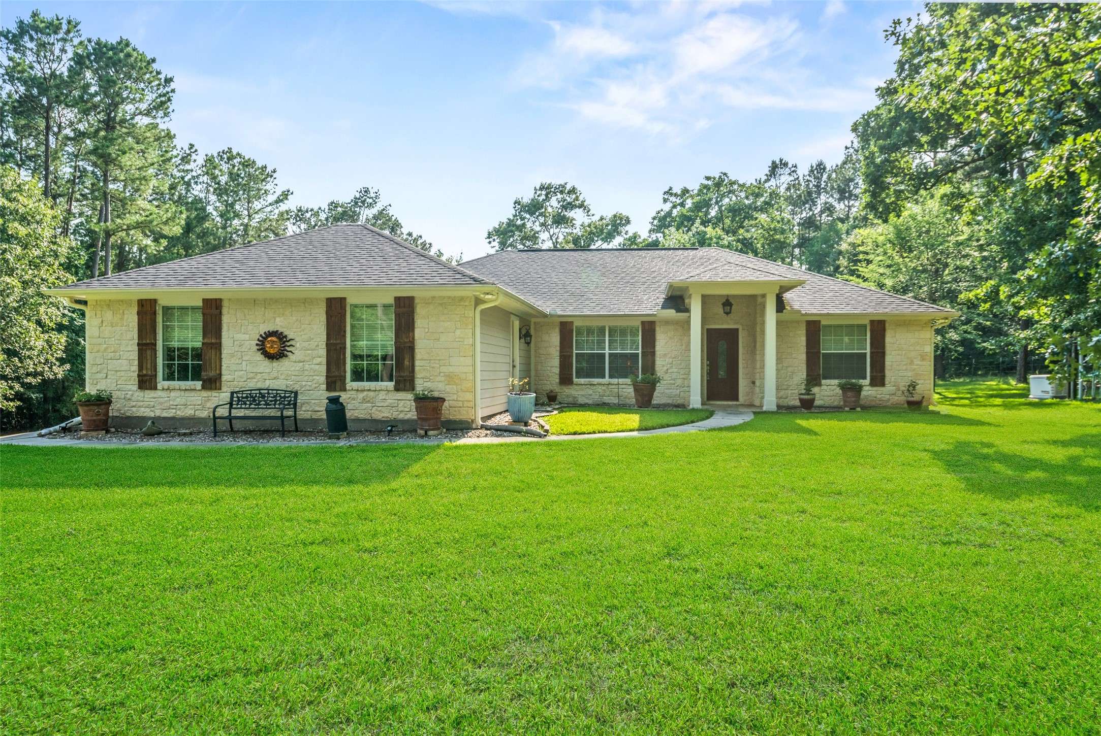 9025 Amelia DR, Anderson, TX 77830